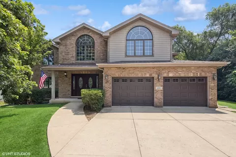 6001 Wolf Rd, La Grange Highlands, IL 60525
