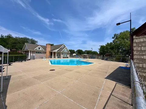 540 W Lodge Trl #E, Wheeling, IL 60090 photo 33