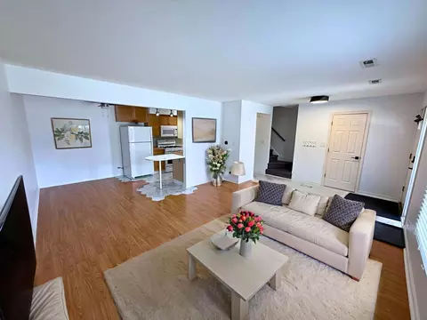 540 W Lodge Trl #E, Wheeling, IL 60090 photo 6
