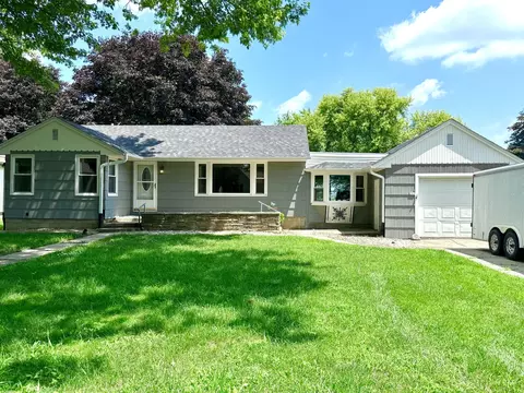 251 Chapman St, Paw Paw, IL 61353