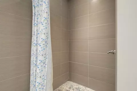 Bath - 1408 Hanson Dr, Normal, IL 61761 photo 3 of 3