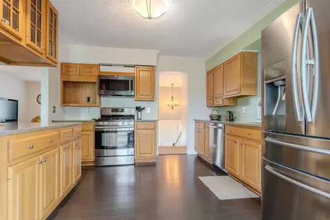 Kitchen - 1408 Hanson Dr, Normal, IL 61761 photo 4 of 4