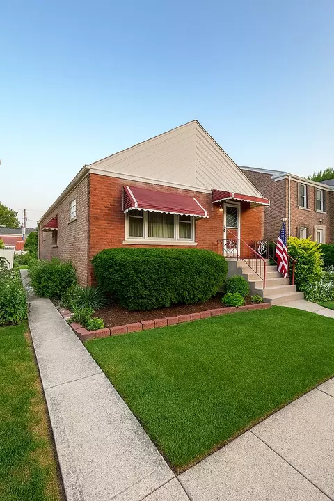 3740 S 58th Ave, Cicero, IL 60804