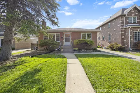 382 S Hawthorne Ave, Elmhurst, IL 60126