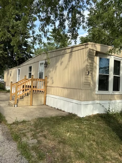 3 Franklin Dr, Manteno, IL 60950
