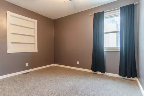 Bedroom - 378 E Union St, Seneca, IL 61360 photo 4 of 6