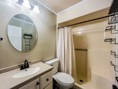 Bath - 378 E Union St, Seneca, IL 61360 photo 1 of 3