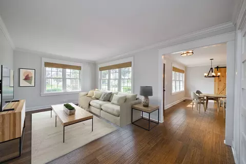 Living - 1845 Howard St, Wheaton, IL 60187 photo 2 of 4