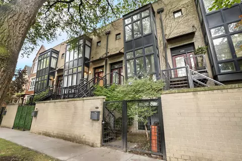 2754 N Paulina St, Chicago, IL 60614