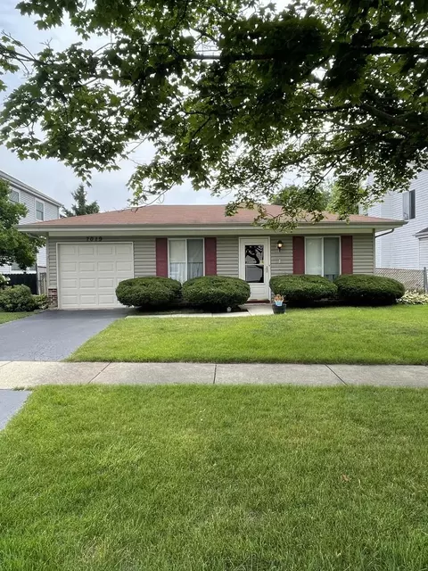 7019 Buckingham Cir, Woodridge, IL 60517