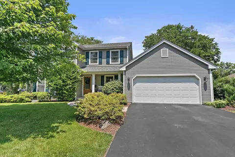 740 Fairview Ave, Glen Ellyn, IL 60137