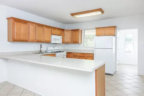 818 E Indiana St, Wheaton, IL 60187 photo 8