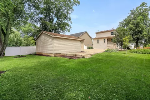 818 E Indiana St, Wheaton, IL 60187 photo 27