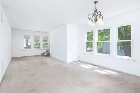 818 E Indiana St, Wheaton, IL 60187 photo 7
