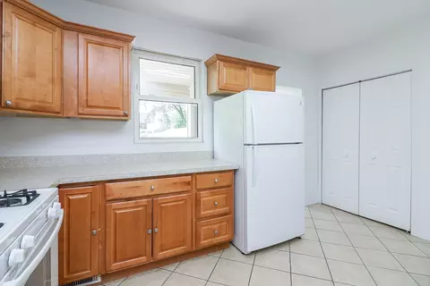 818 E Indiana St, Wheaton, IL 60187 photo 9