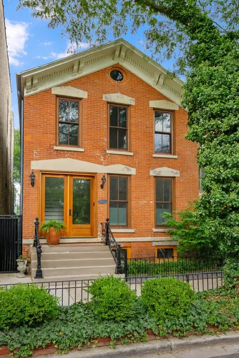 1714 N Sedgwick St, Chicago, IL 60614
