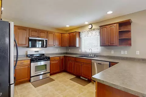 Kitchen - 1900 Saltonstall Dr, Normal, IL 61761 photo 6 of 6