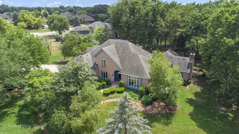 17201 S Caitlin Ct, Plainfield, IL 60586