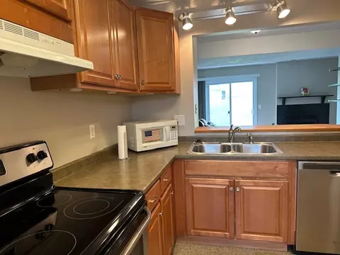 700 N Adelaide St #85, Normal, IL 61761 photo 3