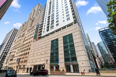 160 E Illinois St #1001, Chicago, IL 60611