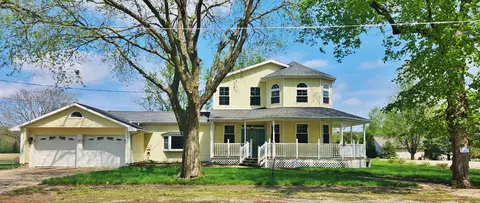 187 W Union St, Seneca, IL 61360