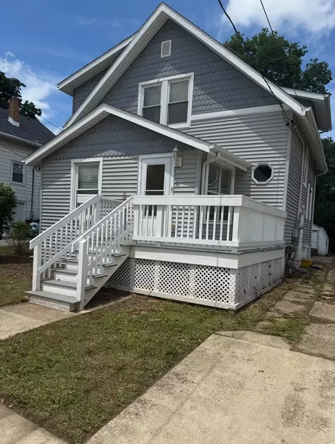 1604 W Washington St, Champaign, IL 61821
