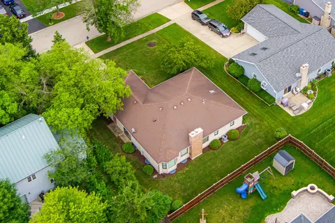 833 Francine Dr, Bartlett, IL 60103 photo 5
