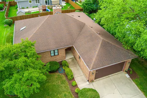 833 Francine Dr, Bartlett, IL 60103 photo 3