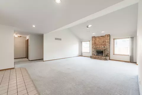 833 Francine Dr, Bartlett, IL 60103 photo 9