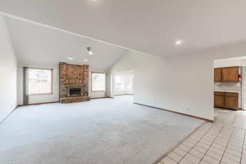 833 Francine Dr, Bartlett, IL 60103 photo 8
