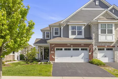 27 W120 Timber Creek Dr, Winfield, IL 60190
