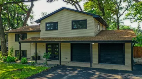 1007 Rolling Dr, Lisle, IL 60532 photo 3
