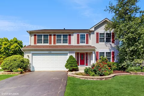 1291 White Chapel Ln, Algonquin, IL 60102