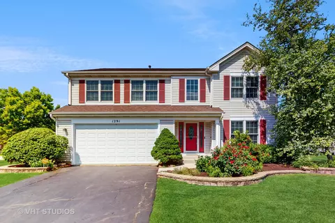 1291 White Chapel Ln, Algonquin, IL 60102 photo 2