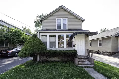 434 S Jackson St, Waukegan, IL 60085