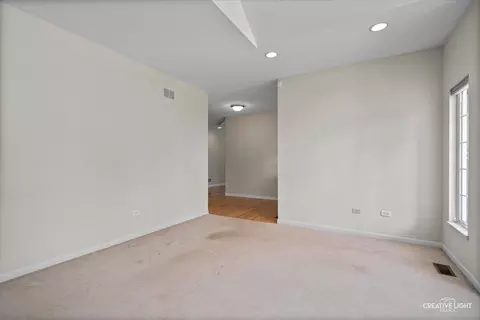 Living - 25301 Sunderlin Rd, Plainfield, IL 60585 photo 2 of 5