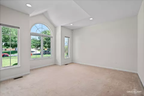 Living - 25301 Sunderlin Rd, Plainfield, IL 60585 photo 1 of 5