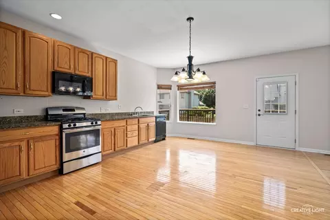 Kitchen - 25301 Sunderlin Rd, Plainfield, IL 60585 photo 1 of 1
