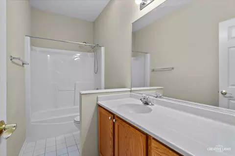 Bath - 25301 Sunderlin Rd, Plainfield, IL 60585 photo 2 of 3