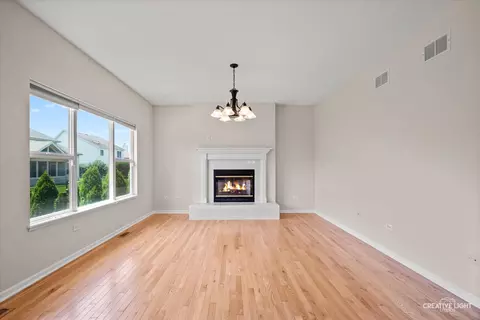 Living - 25301 Sunderlin Rd, Plainfield, IL 60585 photo 3 of 5