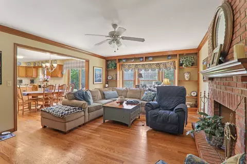 Living - 3581 Persimmon Dr, Algonquin, IL 60102 photo 2 of 2