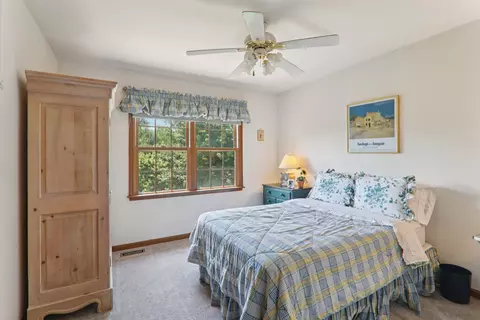 Bedroom - 3581 Persimmon Dr, Algonquin, IL 60102 photo 4 of 10