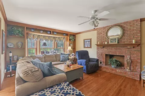 Other - 3581 Persimmon Dr, Algonquin, IL 60102 photo 2 of 4