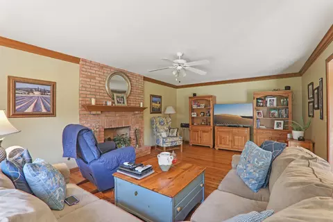 Other - 3581 Persimmon Dr, Algonquin, IL 60102 photo 3 of 4