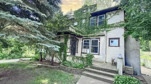 217 Stewart Ave, Waukegan, IL 60085