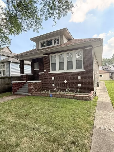 11949 S Yale Ave, Chicago, IL 60628