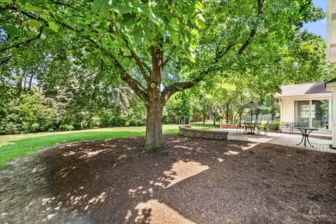1347 Deep Run Rd, Naperville, IL 60540 photo 33