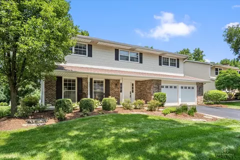 1347 Deep Run Rd, Naperville, IL 60540 photo 2