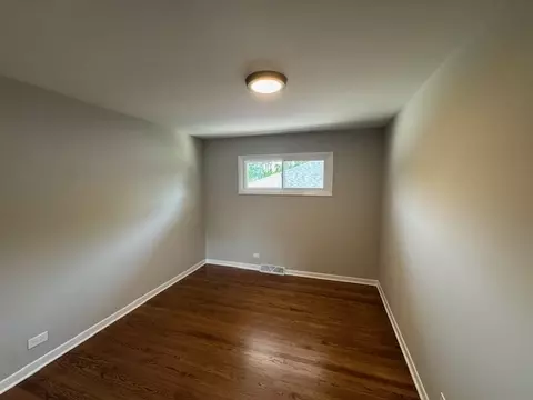 Bedroom - 535 Florian Dr, Des Plaines, IL 60016 photo 1 of 4