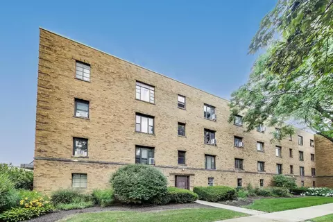 1555 Monroe Ave #2, River Forest, IL 60305